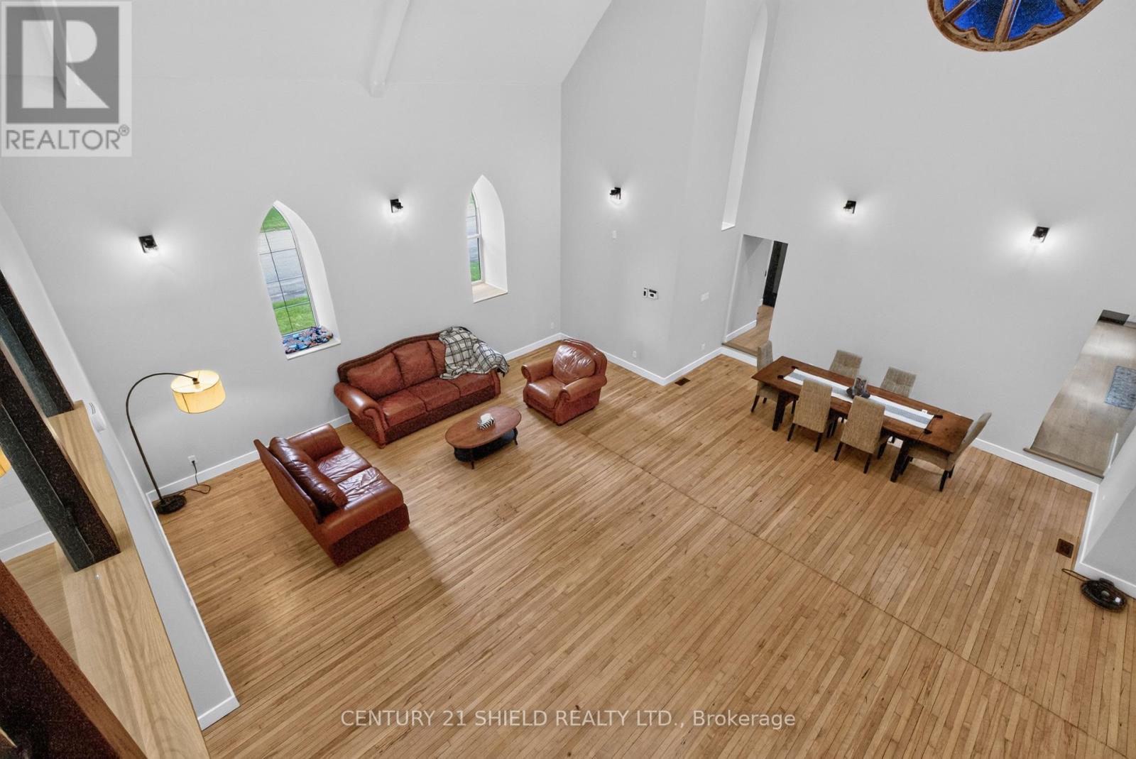 12 Maple Street Property Photo 12