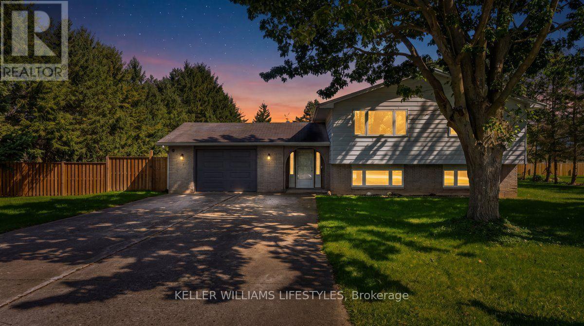 27788 Havelock Street Property Photo 1