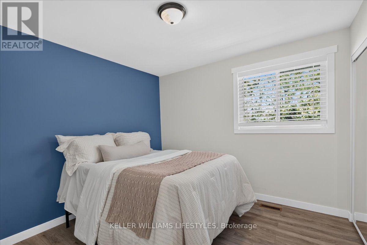 27788 Havelock Street Property Photo 36