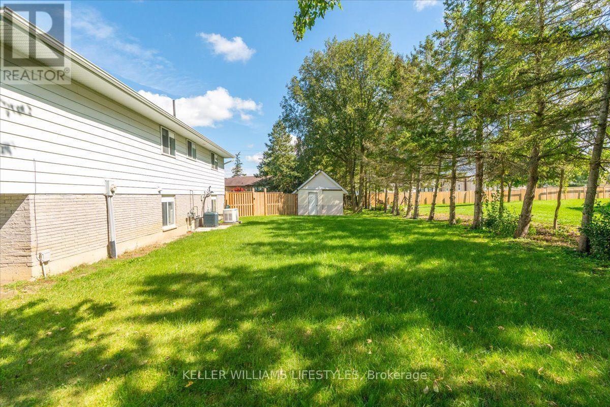 27788 Havelock Street Property Photo 44