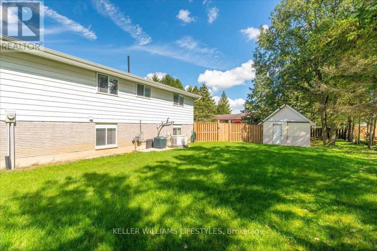 27788 Havelock Street Property Photo 45