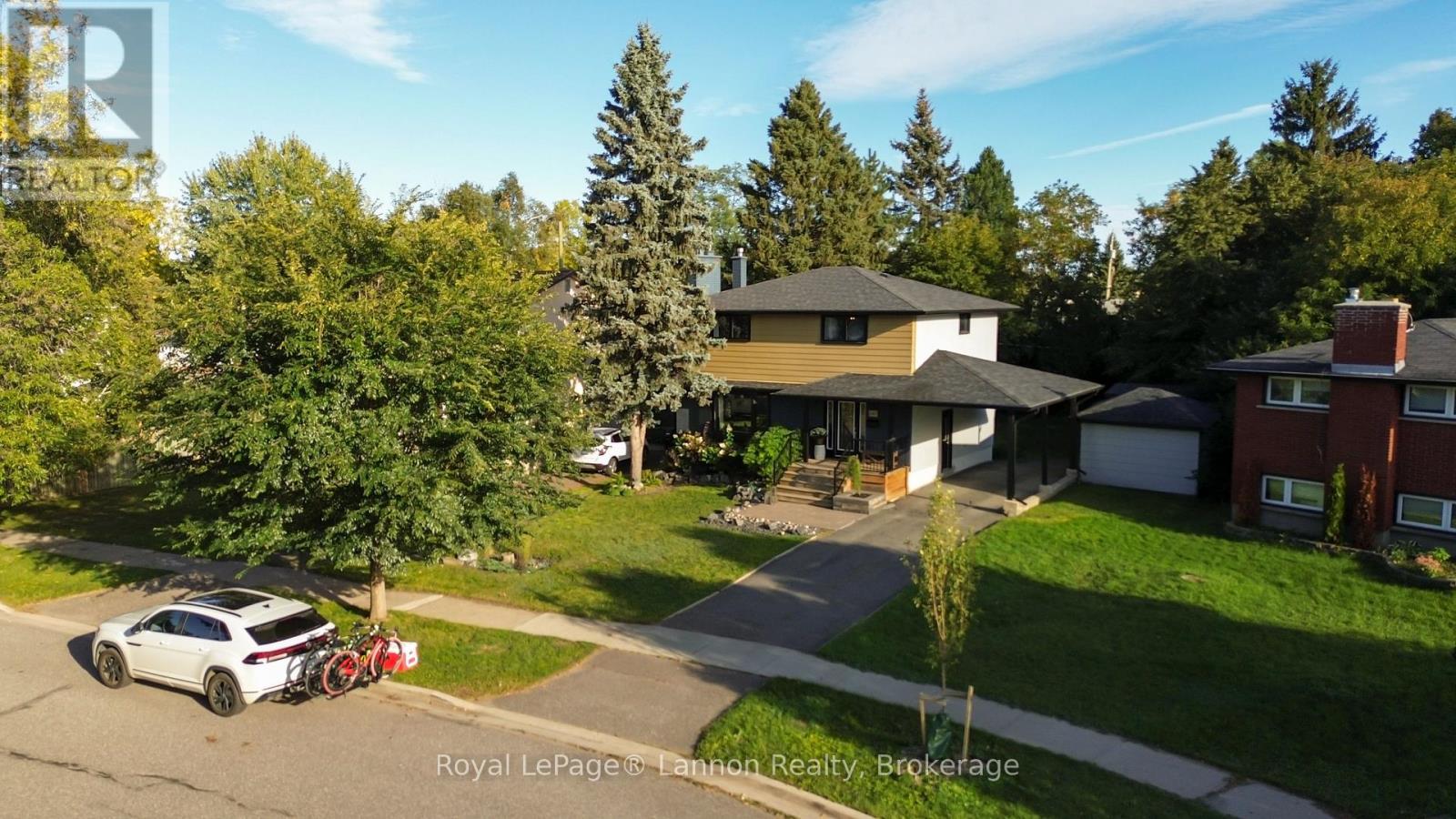 245 Mccomber Crescent Property Photo 2