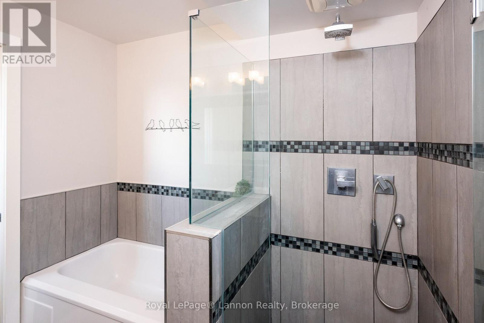 245 Mccomber Crescent Property Photo 23