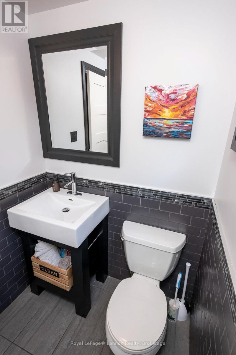 245 Mccomber Crescent Property Photo 24