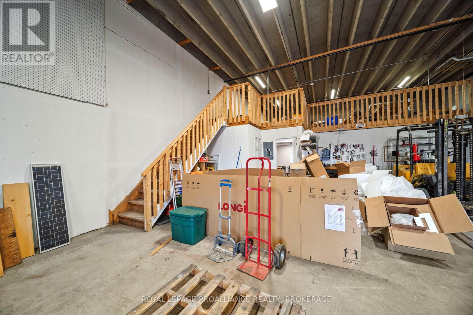 Unit B - 660 Justus Drive Property Photo 11