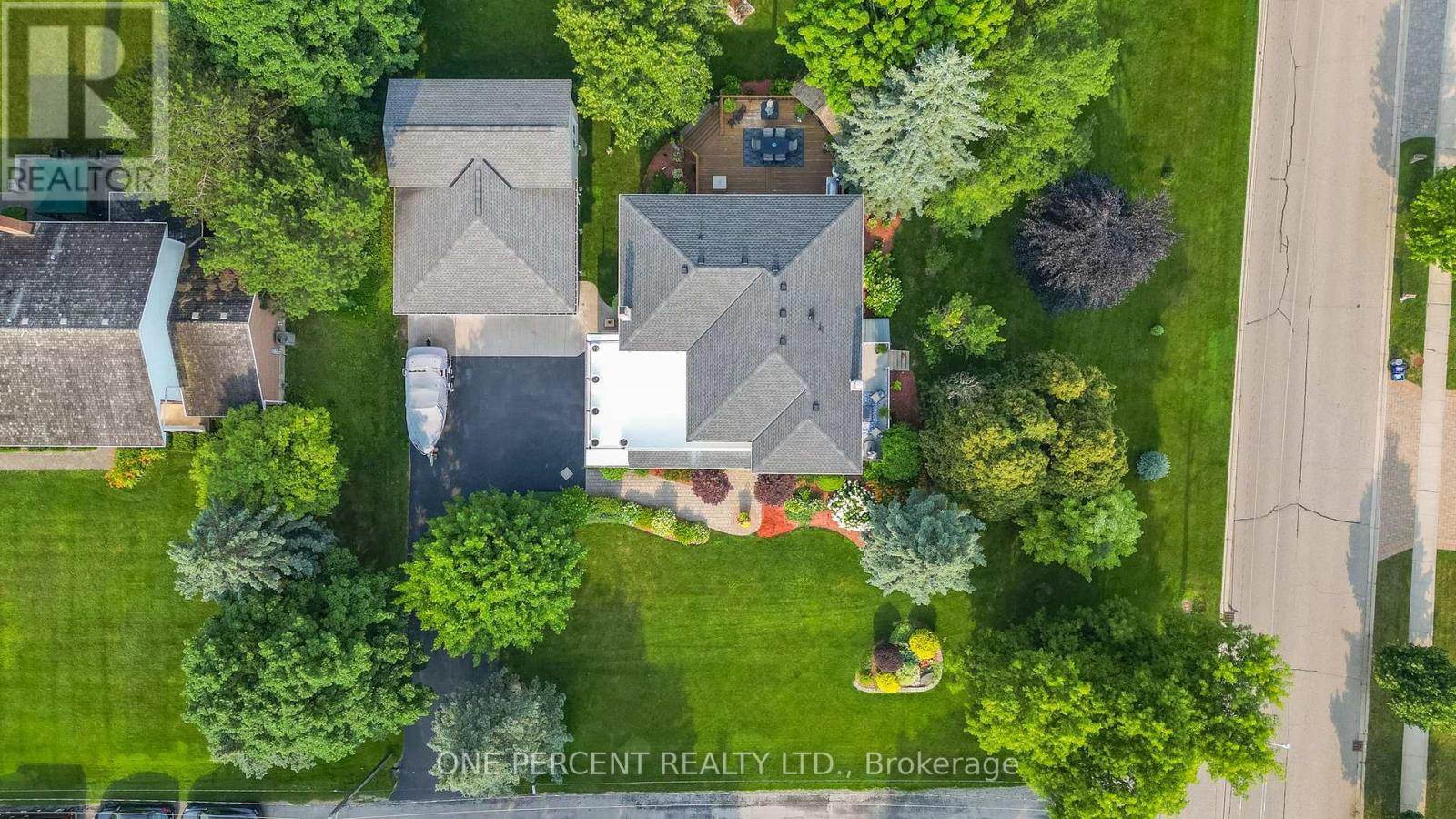 15 Marquette Drive Property Photo 13