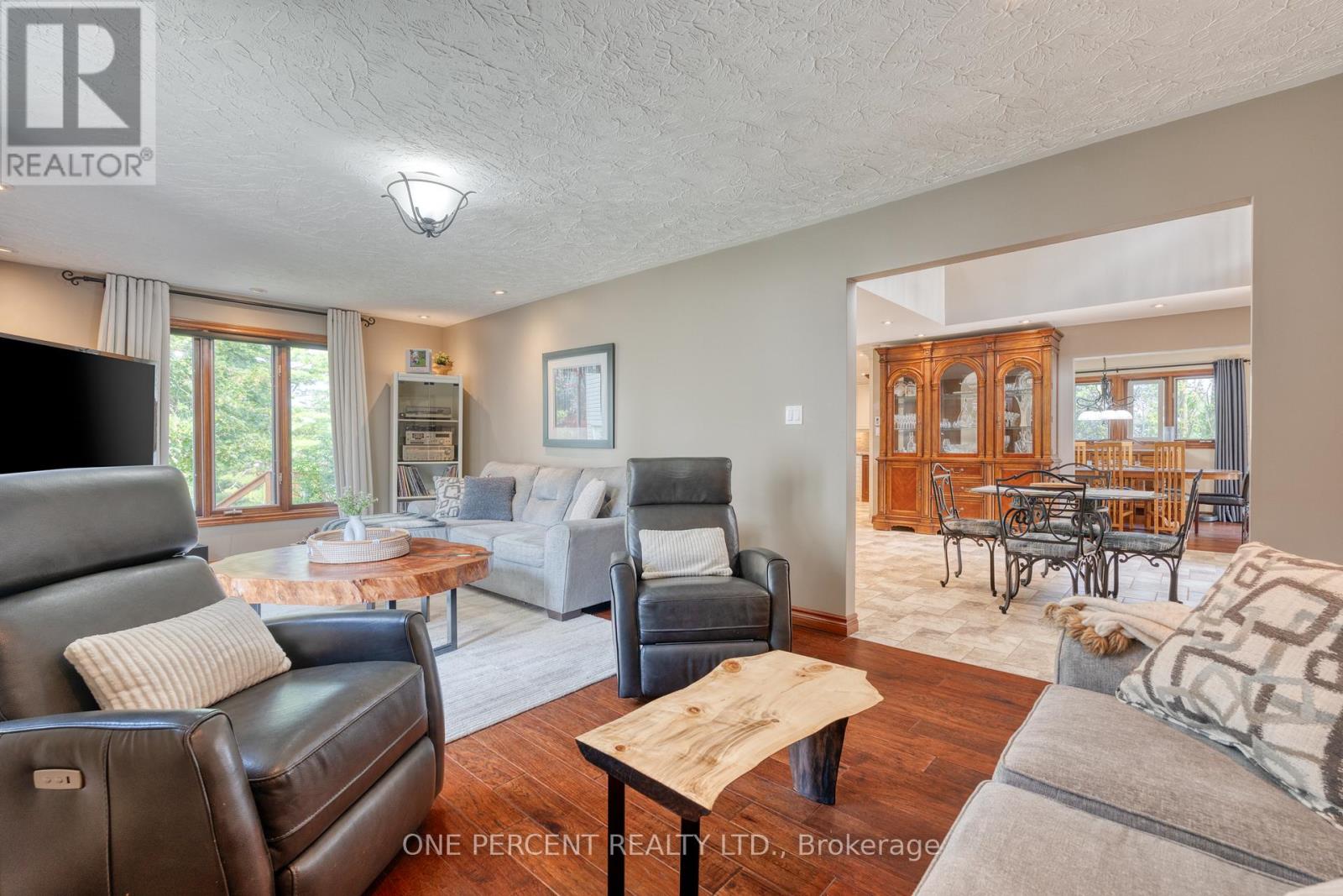 15 Marquette Drive Property Photo 24