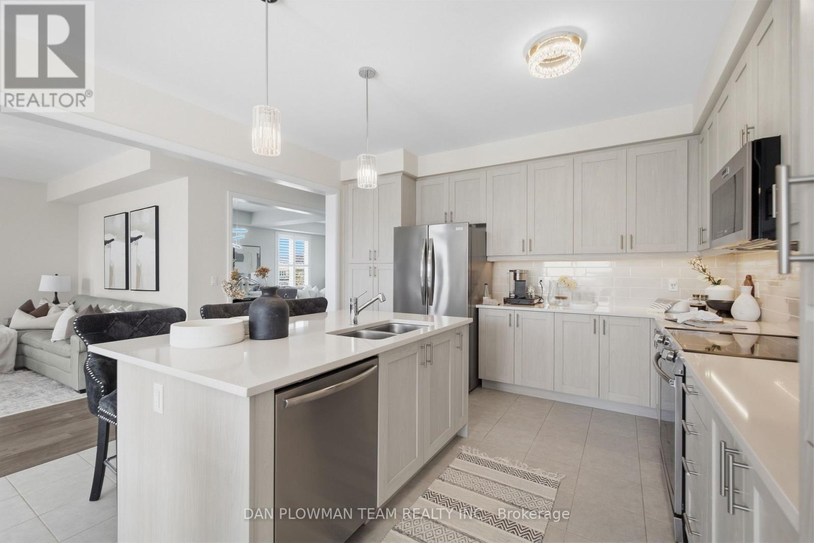 713 Latimer Way Property Photo 16