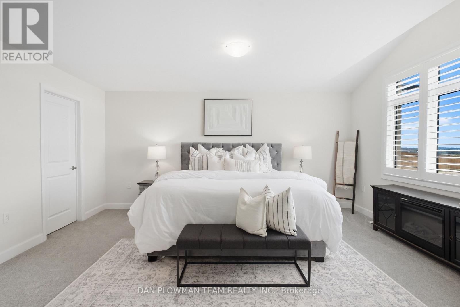 713 Latimer Way Property Photo 25