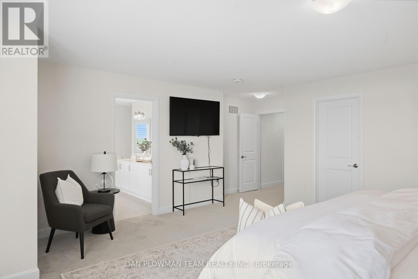 713 Latimer Way Property Photo 27