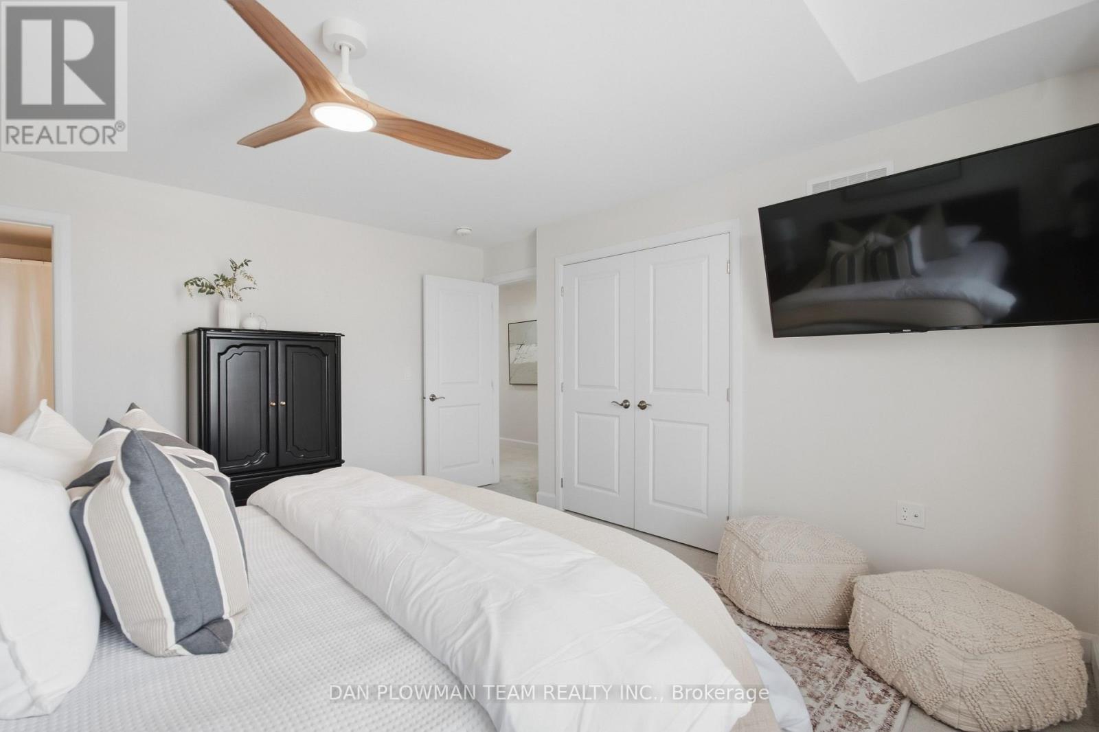 713 Latimer Way Property Photo 32