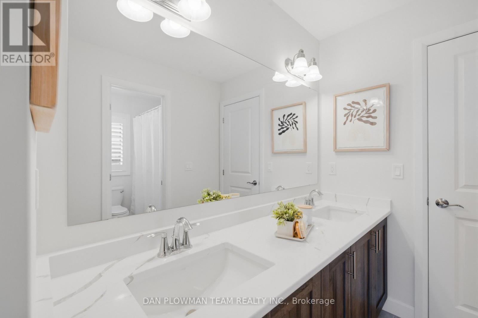 713 Latimer Way Property Photo 35