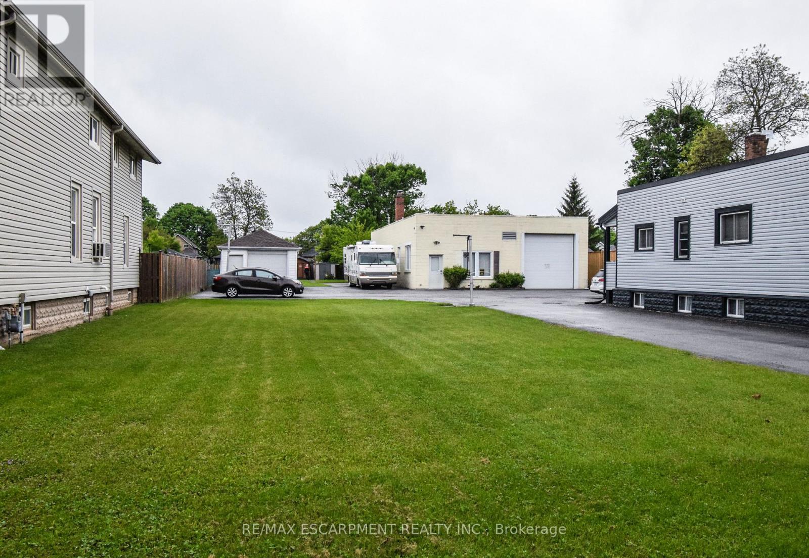 258 Hellems Avenue Property Photo 2