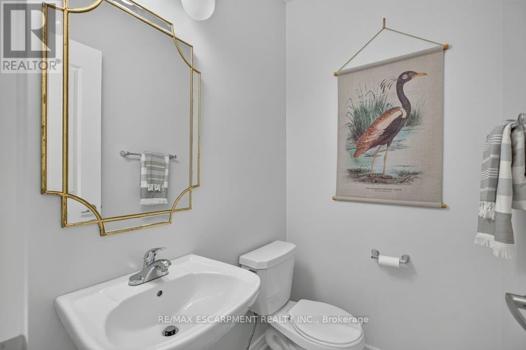 347 Raymond Road Property Photo 8