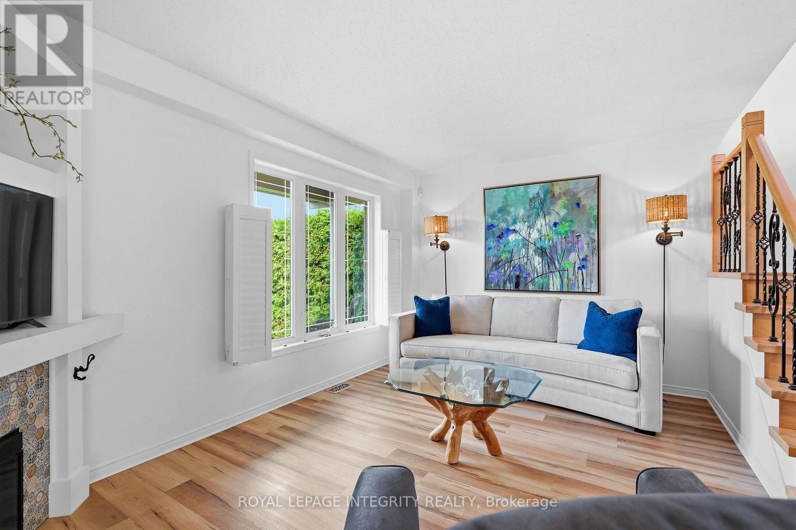 3365 Elie Crescent Property Photo 6