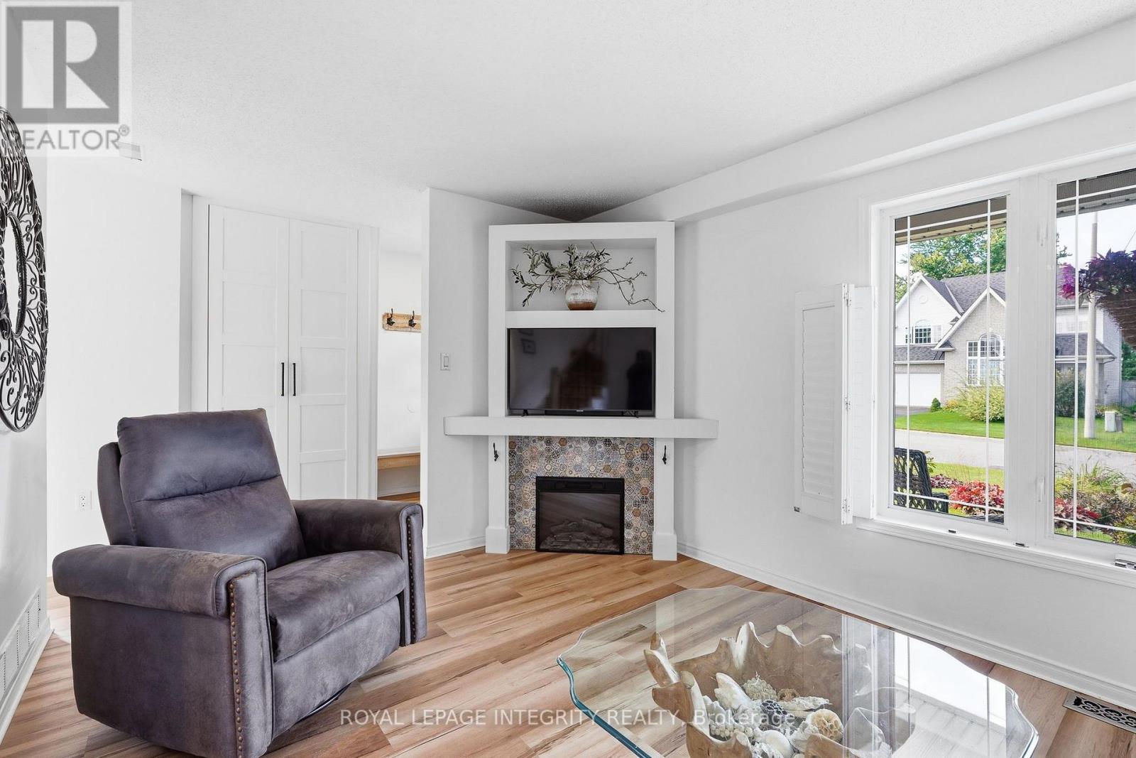 3365 Elie Crescent Property Photo 9