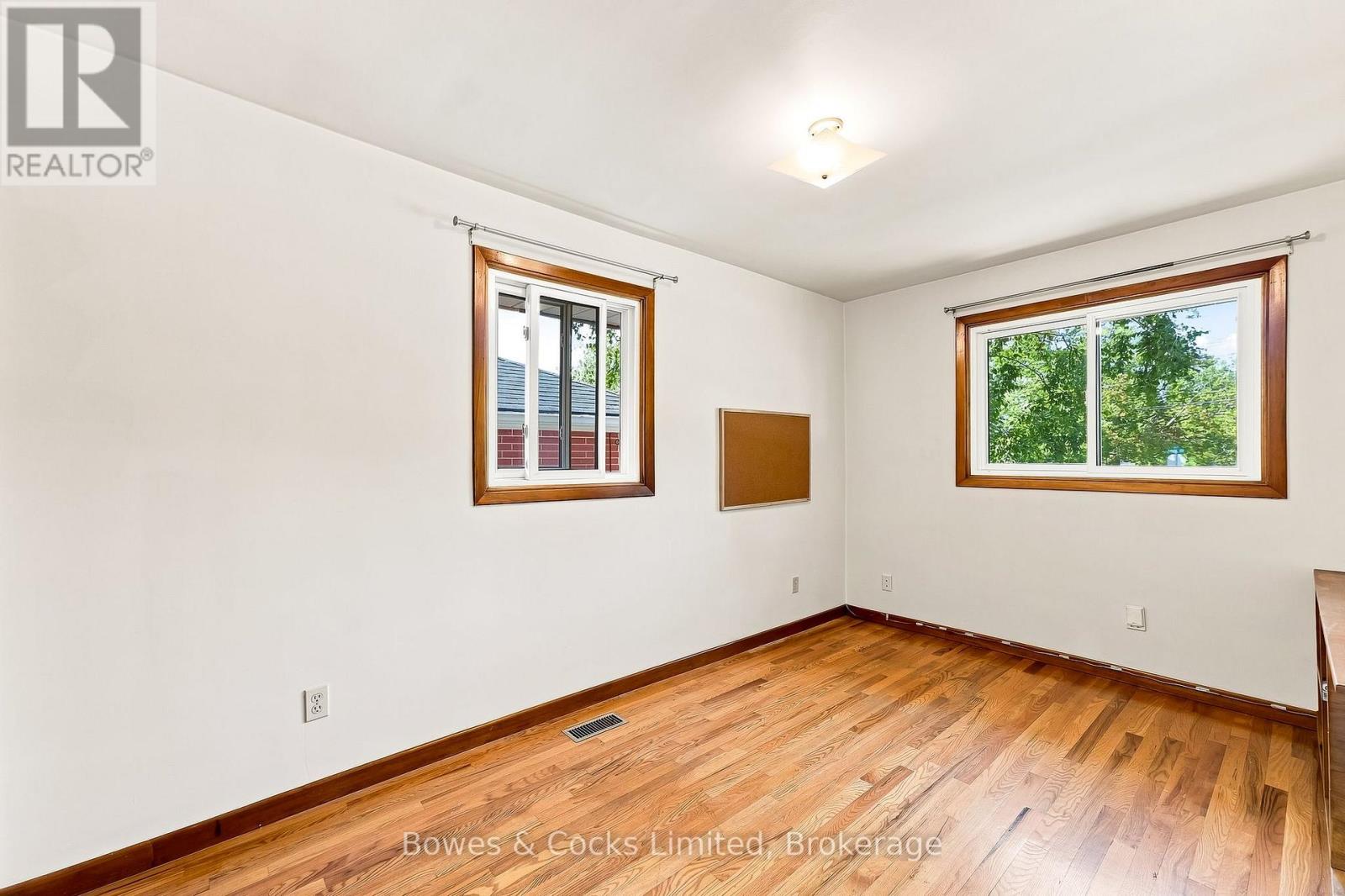 687 Lundy's Lane Property Photo 17