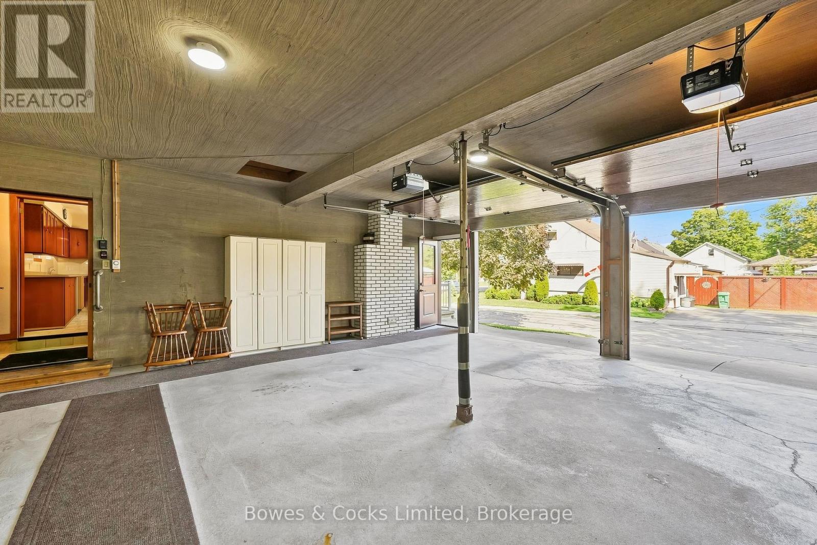 687 Lundy's Lane Property Photo 39