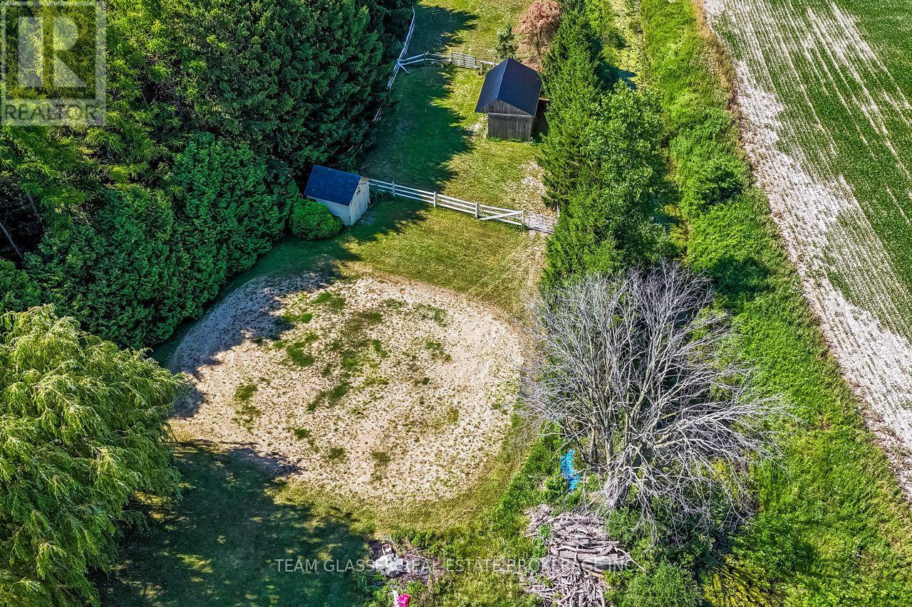 23999 Mayfair Road Property Photo 5