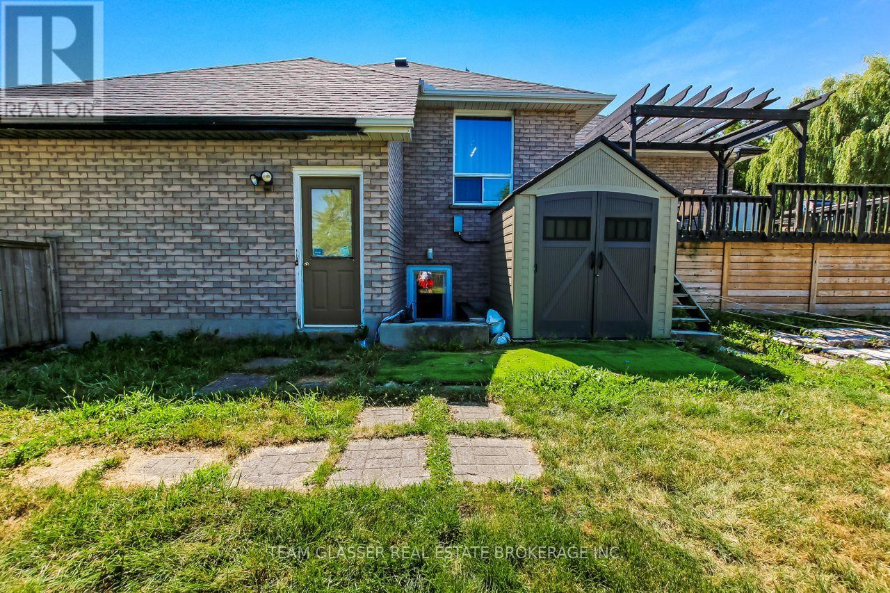 23999 Mayfair Road Property Photo 44