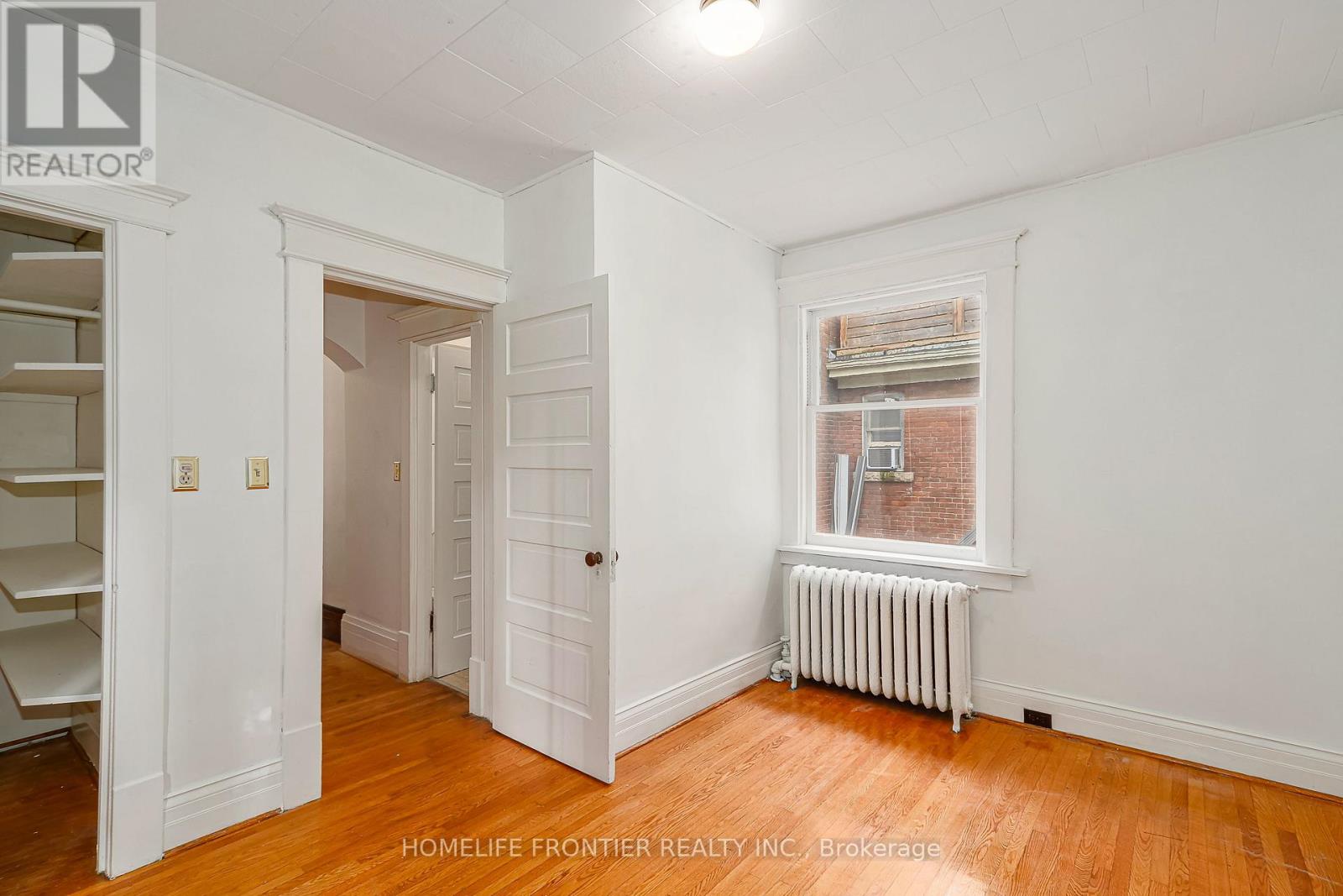 643 2nd Avenue E Property Photo 12