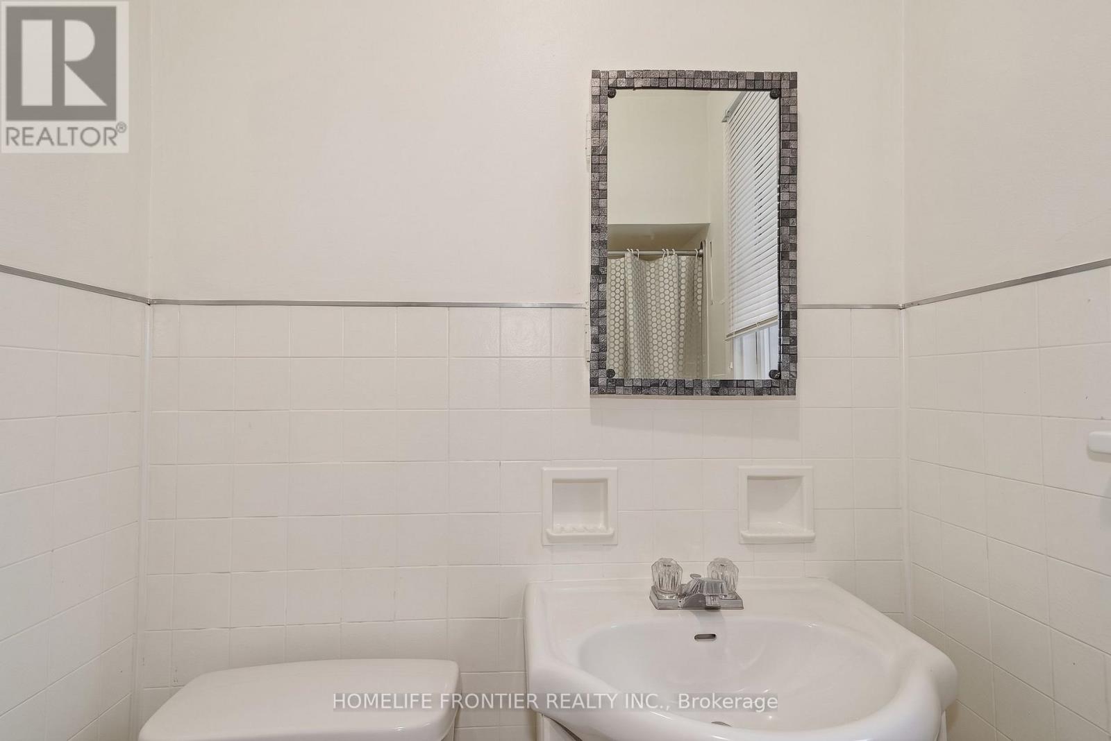 643 2nd Avenue E Property Photo 13