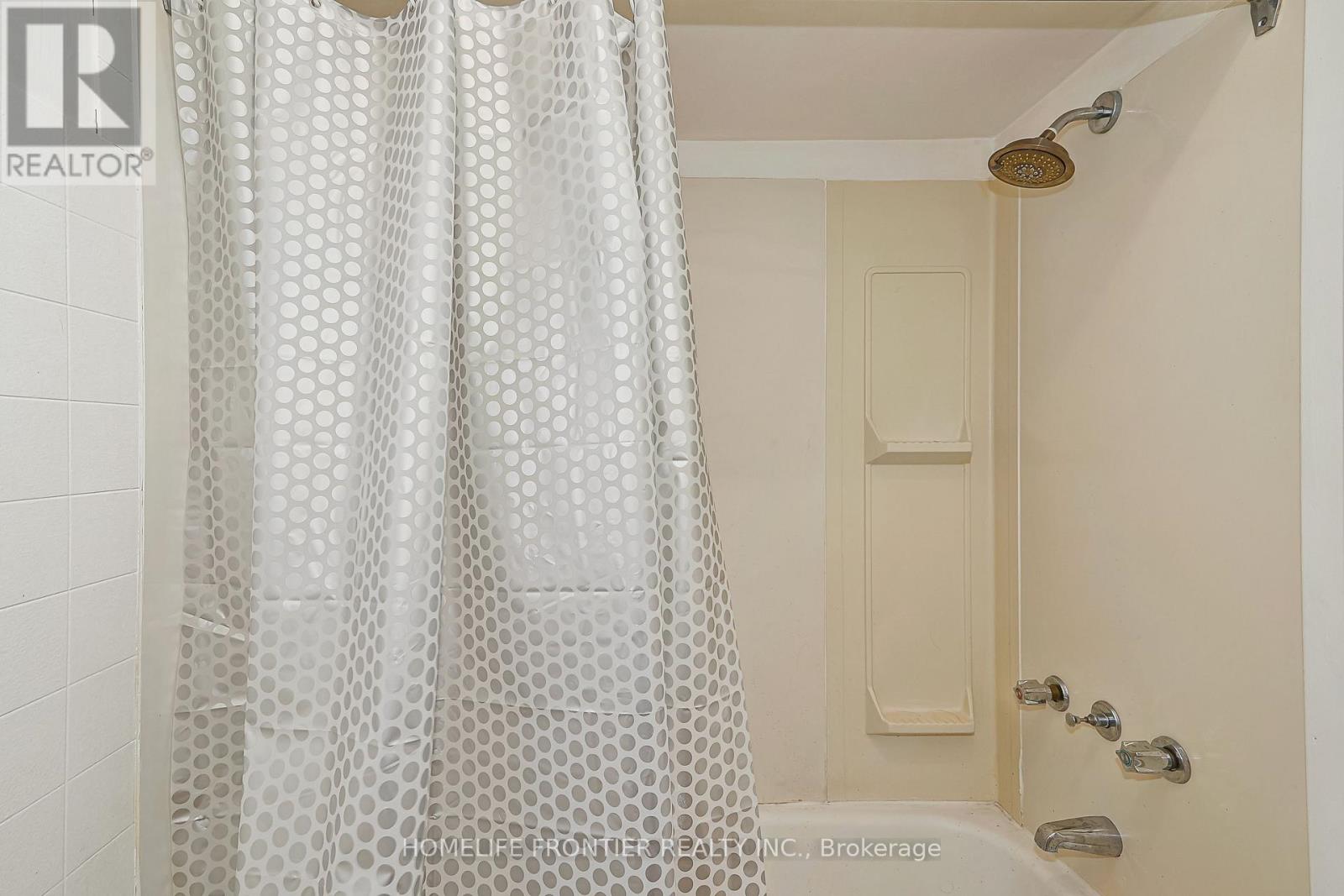 643 2nd Avenue E Property Photo 14
