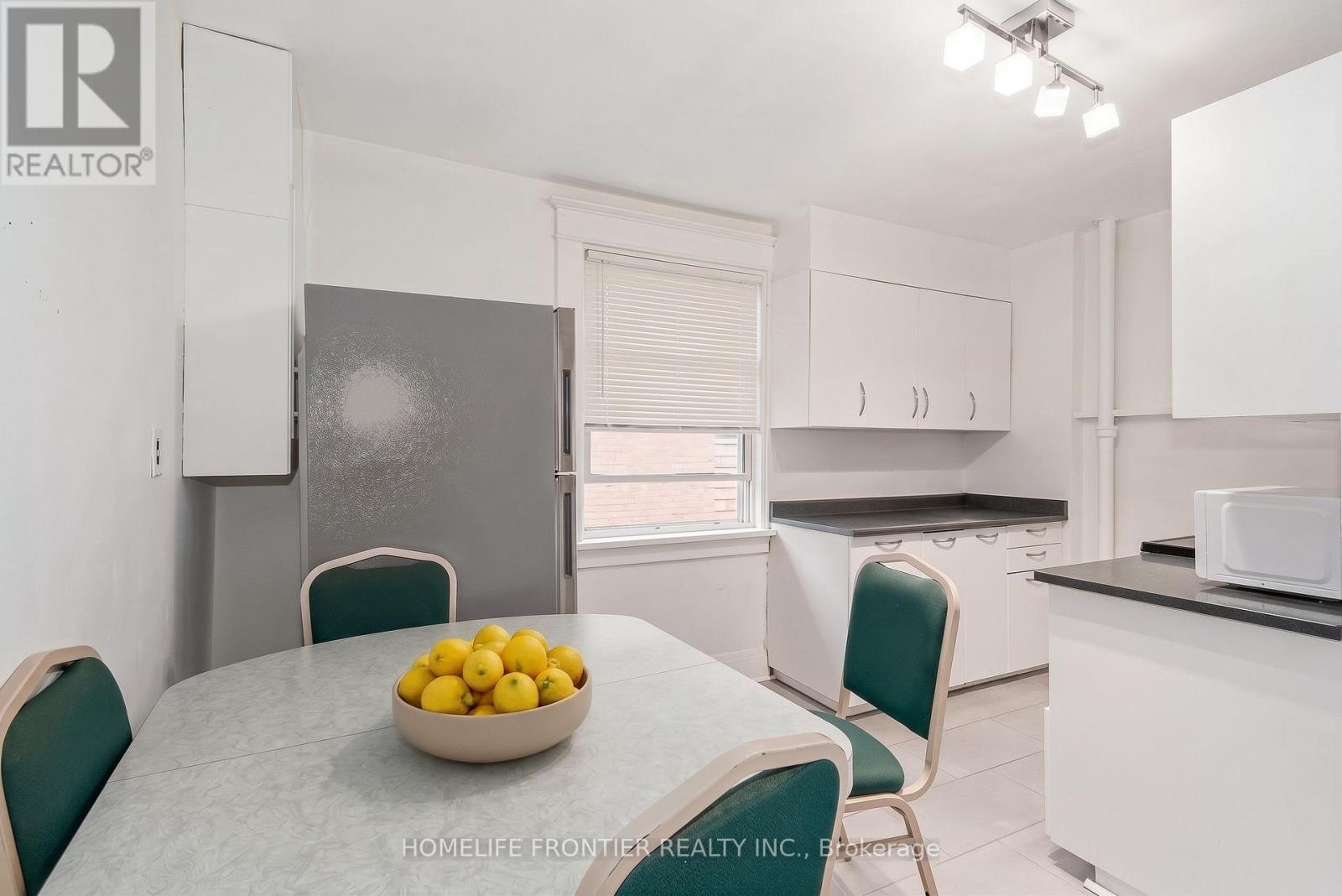 643 2nd Avenue E Property Photo 16
