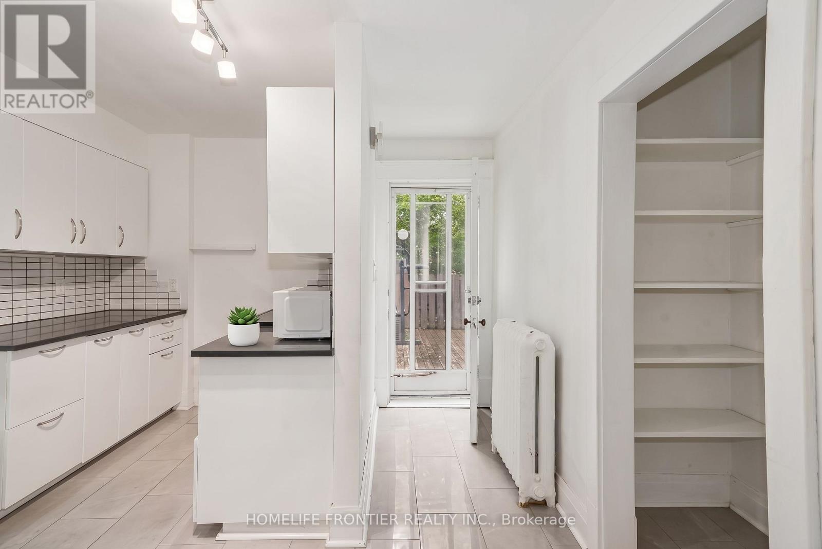 643 2nd Avenue E Property Photo 18