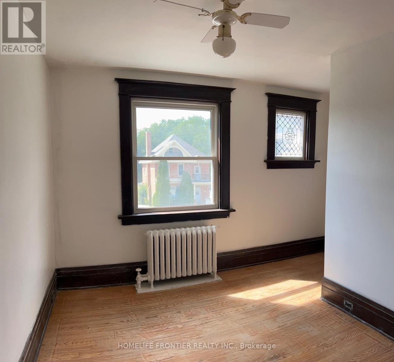 643 2nd Avenue E Property Photo 22