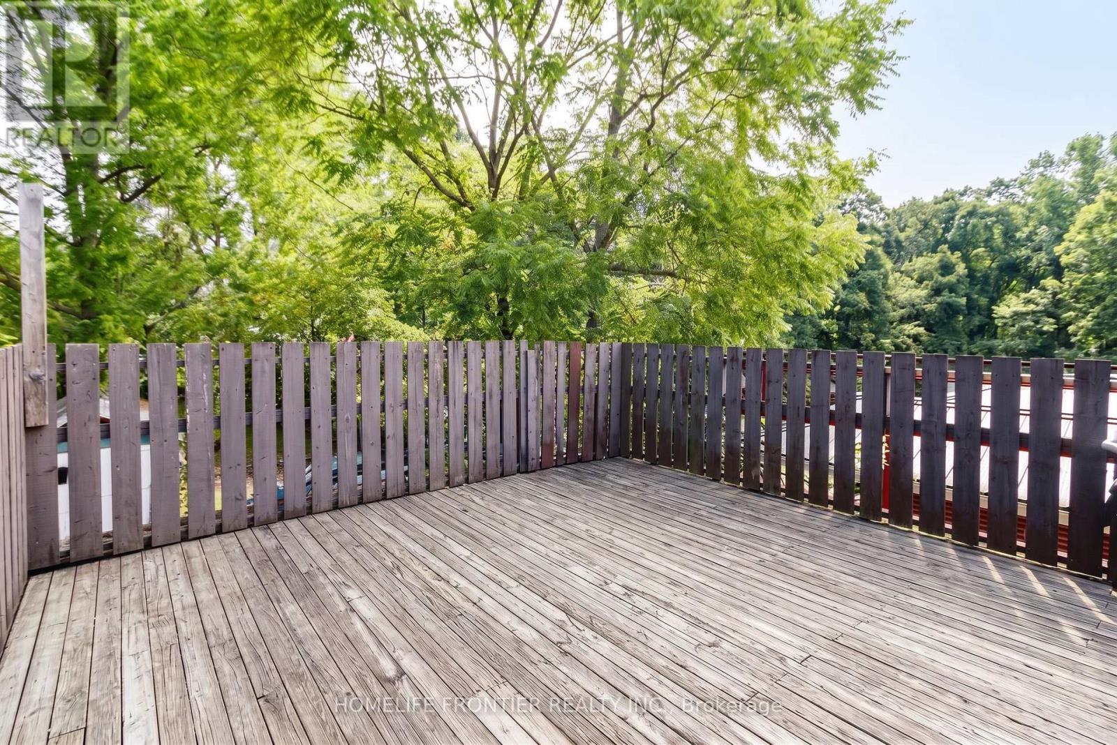 643 2nd Avenue E Property Photo 30