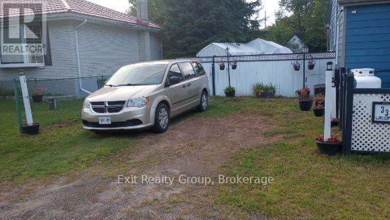 33 Glastonbury Road Property Photo 6