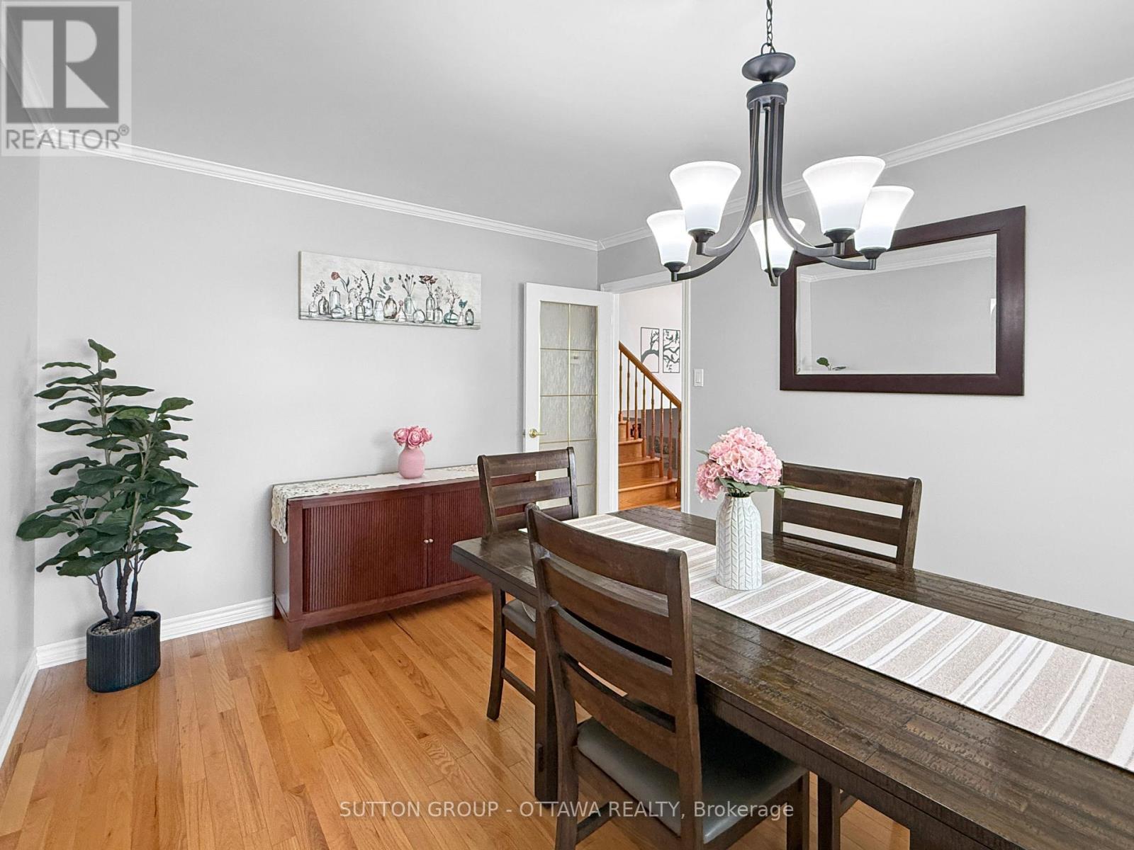 1888 Belvedere Crescent Property Photo 11