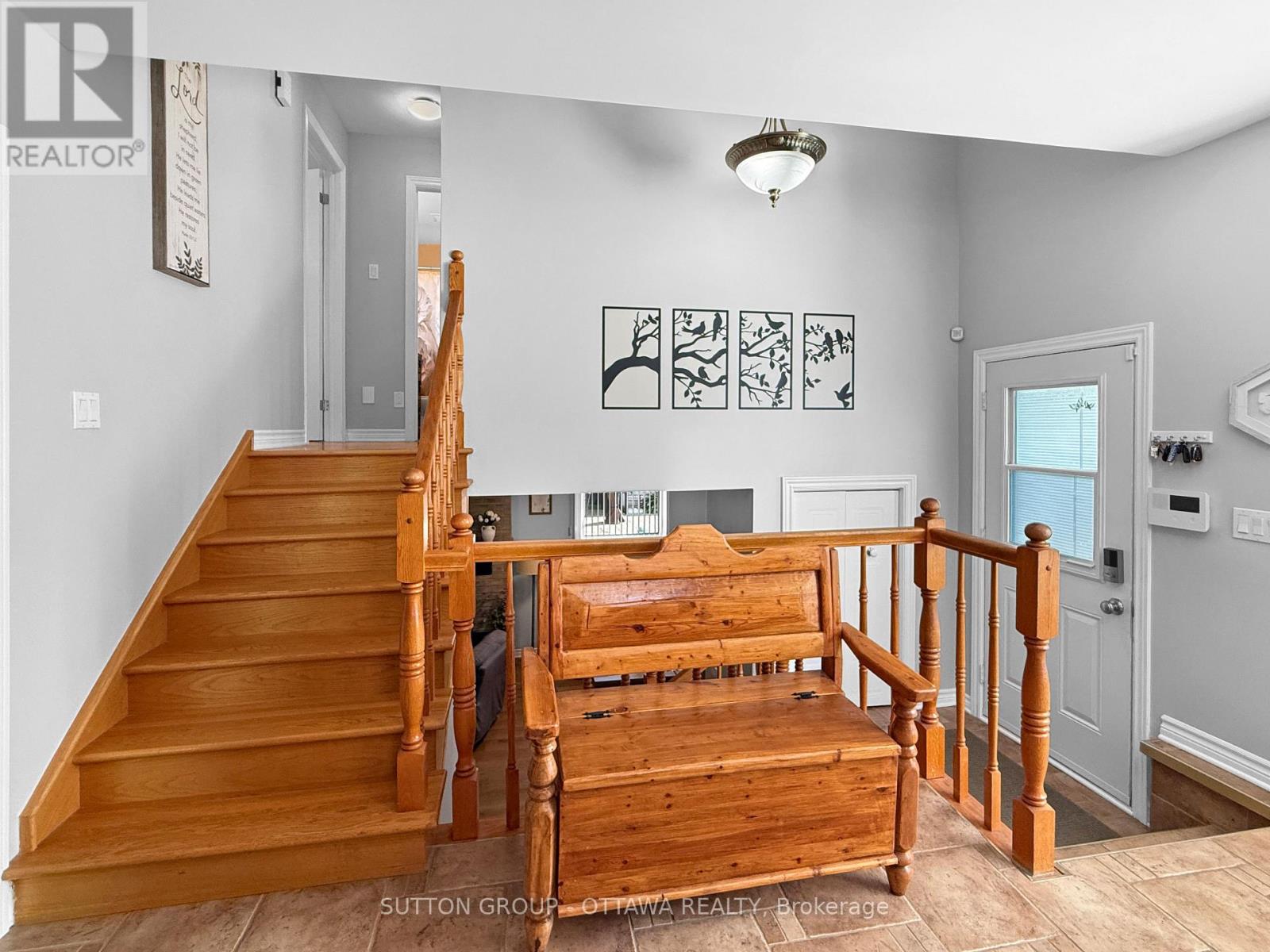 1888 Belvedere Crescent Property Photo 12