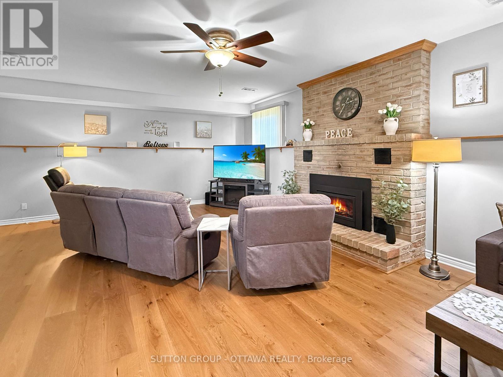 1888 Belvedere Crescent Property Photo 23