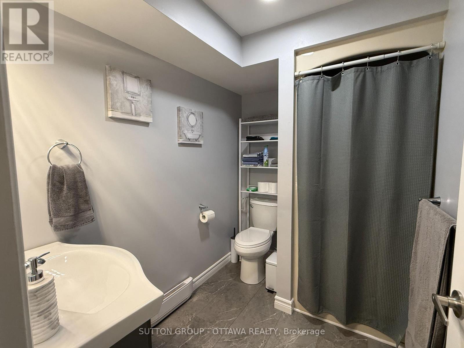 1888 Belvedere Crescent Property Photo 28