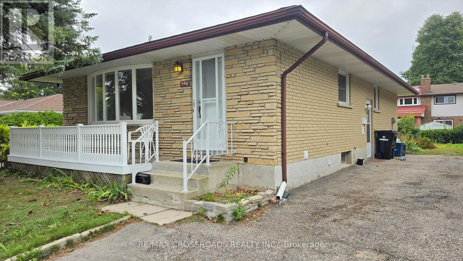 106 KIMBERLY CRESCENT