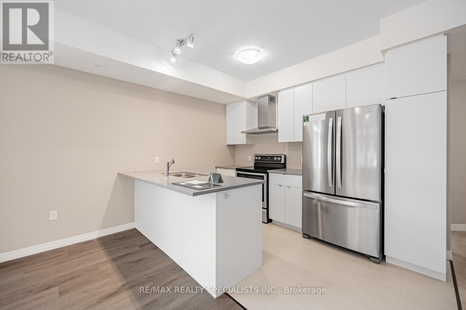 64 Thatcher Drive Property Photo 12