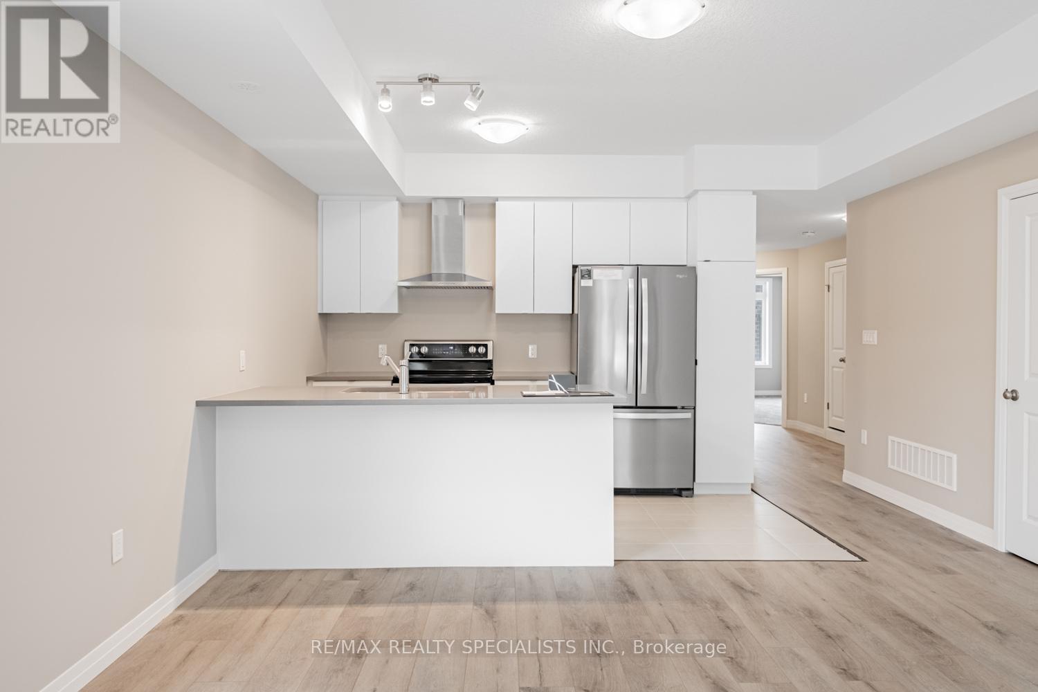 64 Thatcher Drive Property Photo 16