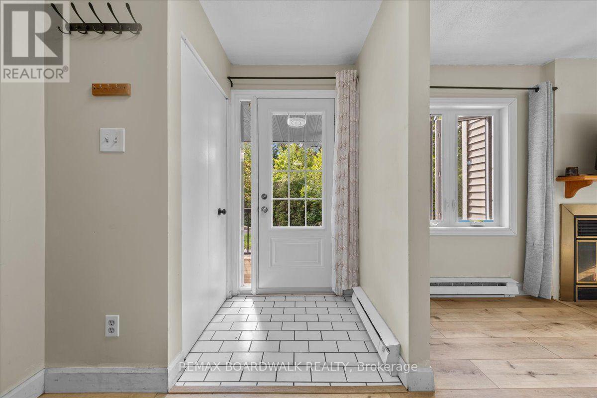 6 - 7 Timberview Way Property Photo 2