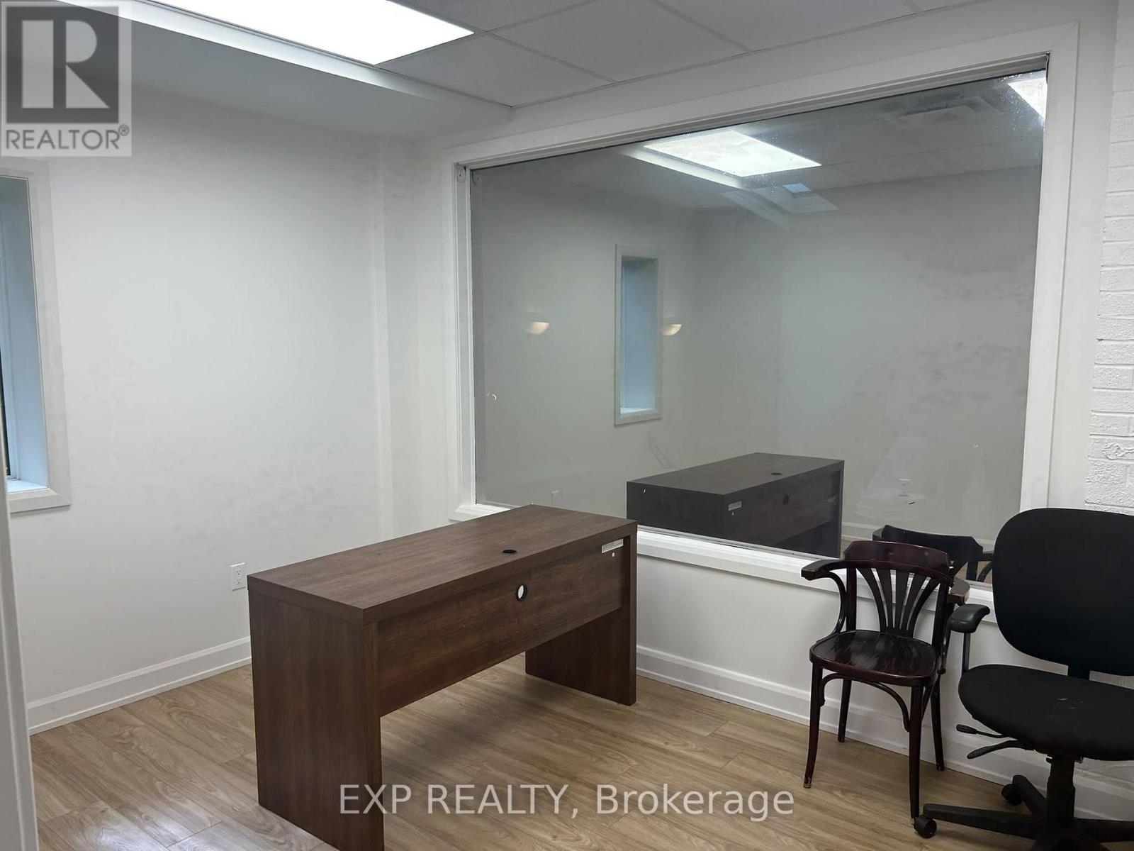 Office 1 - 1665 Bank Street Property Photo 8