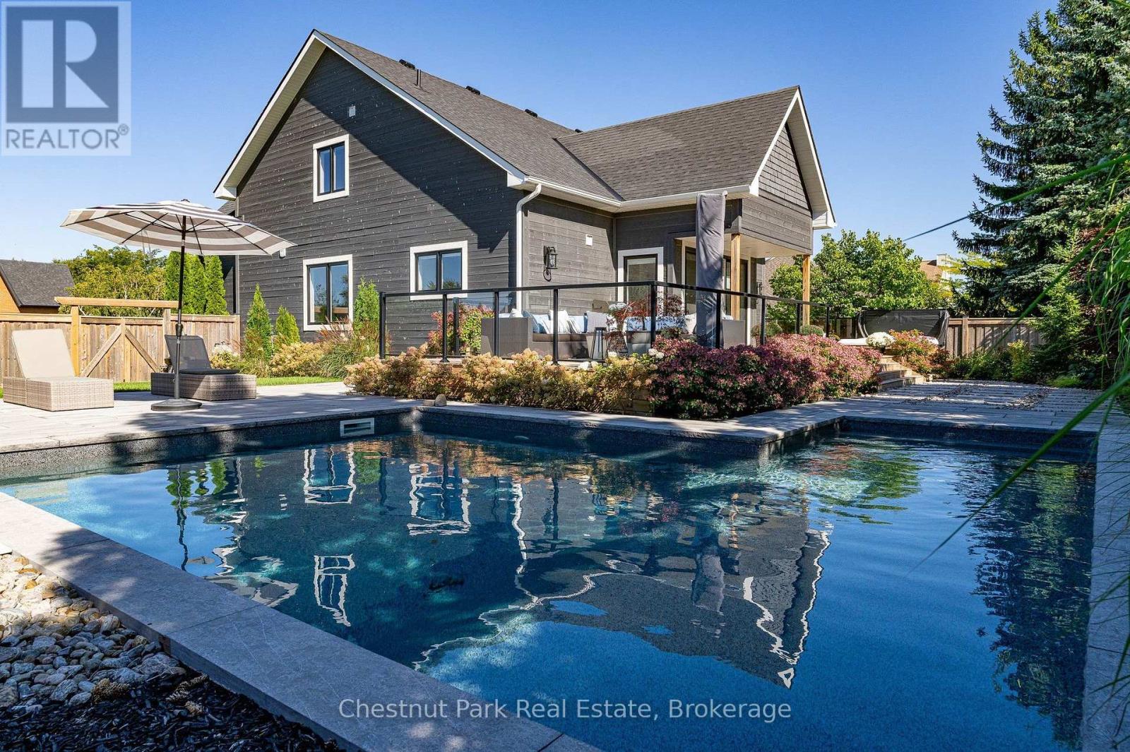 154 Brooker Boulevard Property Photo 1