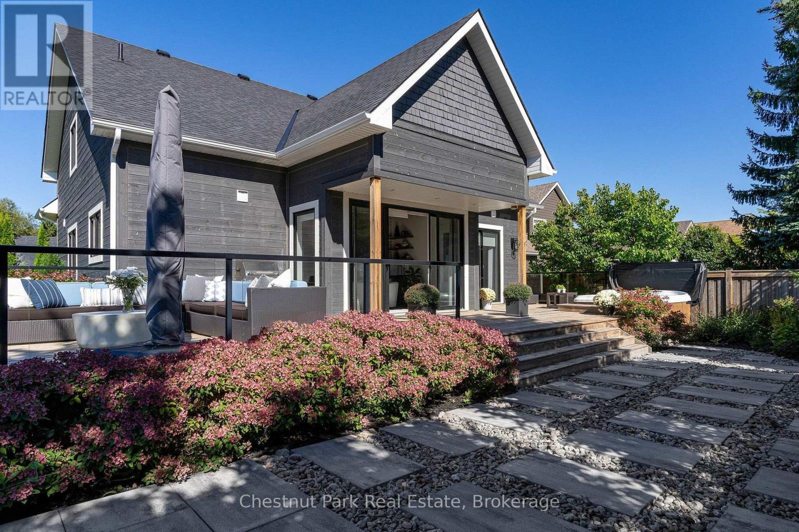 154 Brooker Boulevard Property Photo 4