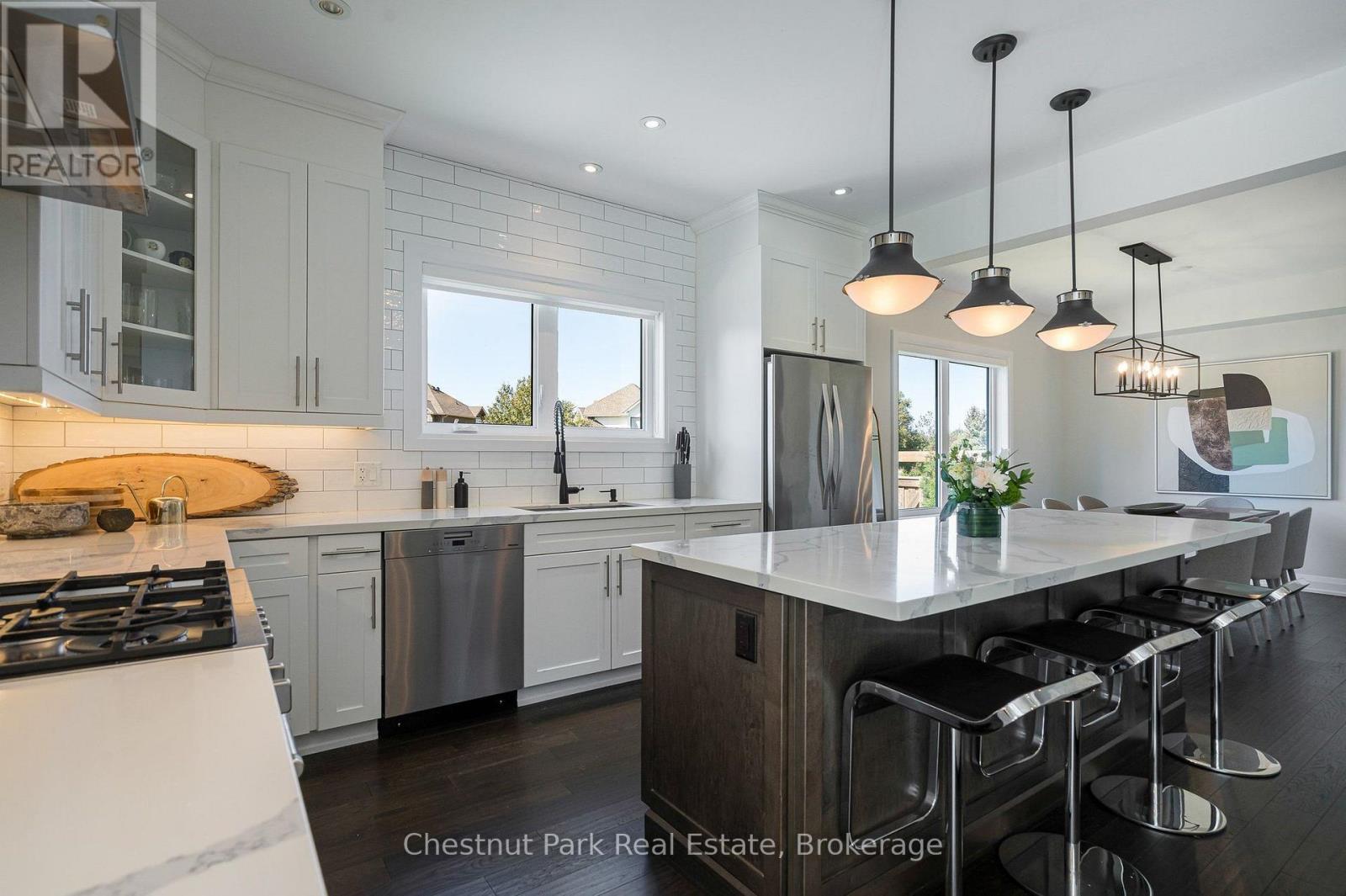 154 Brooker Boulevard Property Photo 11