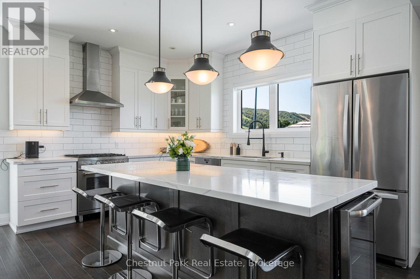 154 Brooker Boulevard Property Photo 12