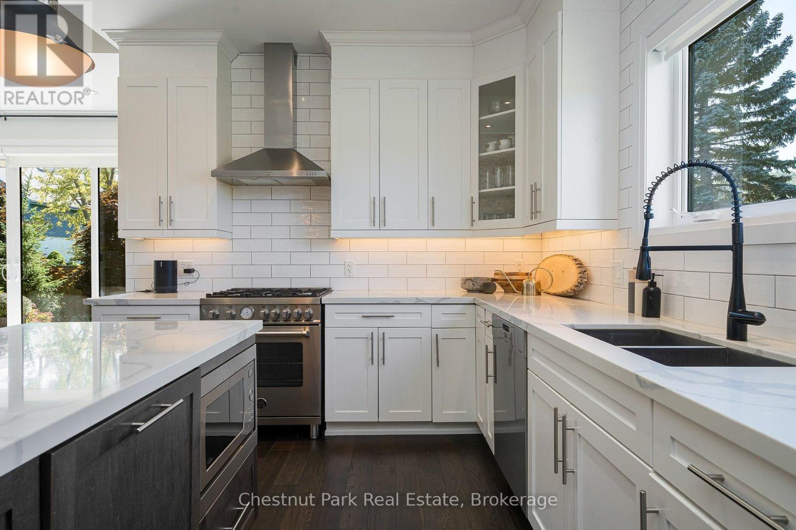 154 Brooker Boulevard Property Photo 15