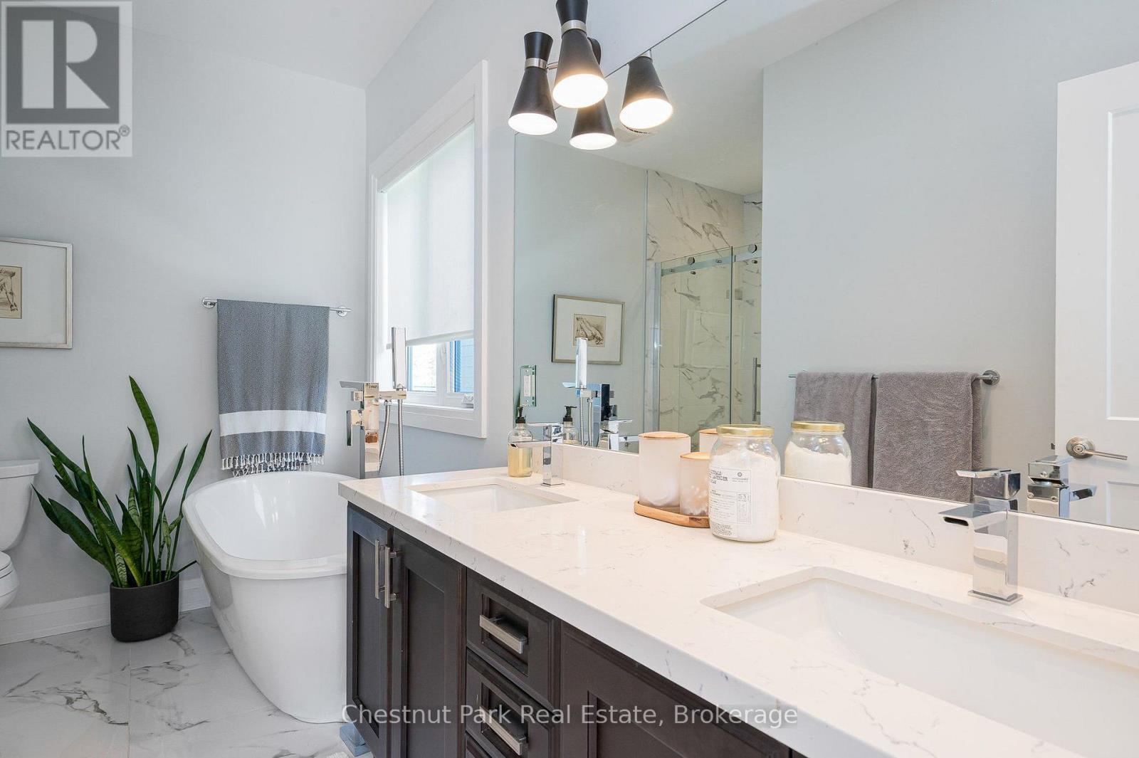 154 Brooker Boulevard Property Photo 17