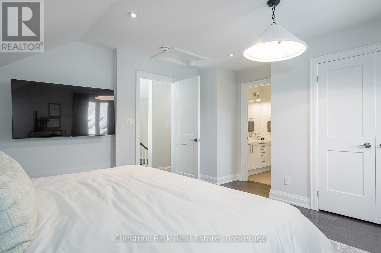 154 Brooker Boulevard Property Photo 23