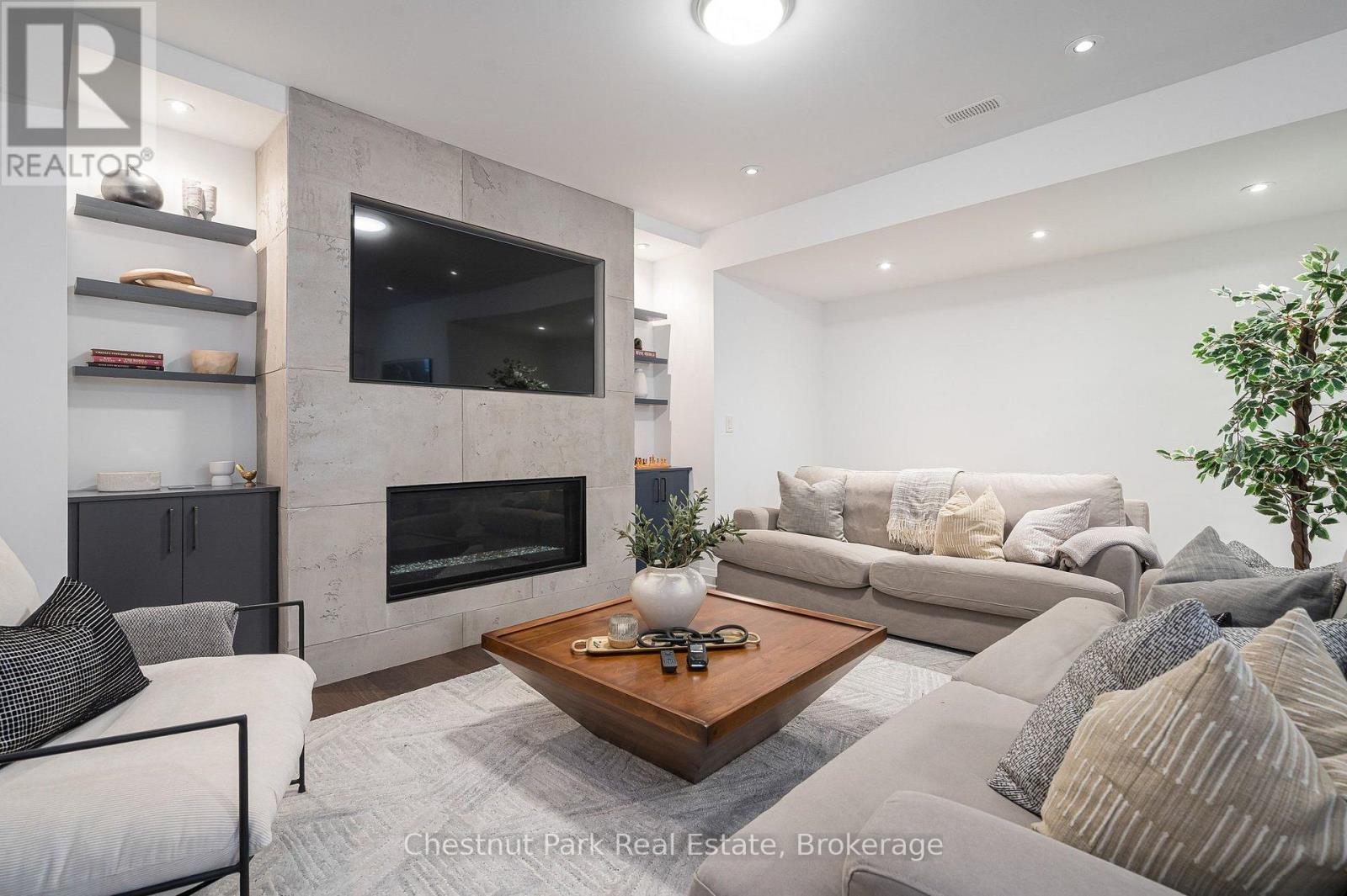 154 Brooker Boulevard Property Photo 30