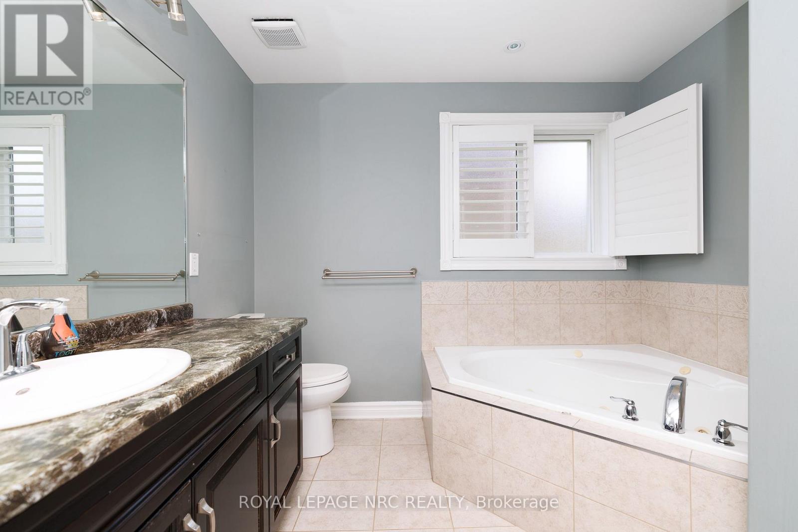 8532 Heikoop Crescent Property Photo 40